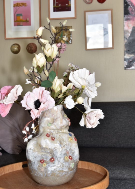 Skulpturel krukke kan købes i Park galleriet inde i Blokhus skulpturpark