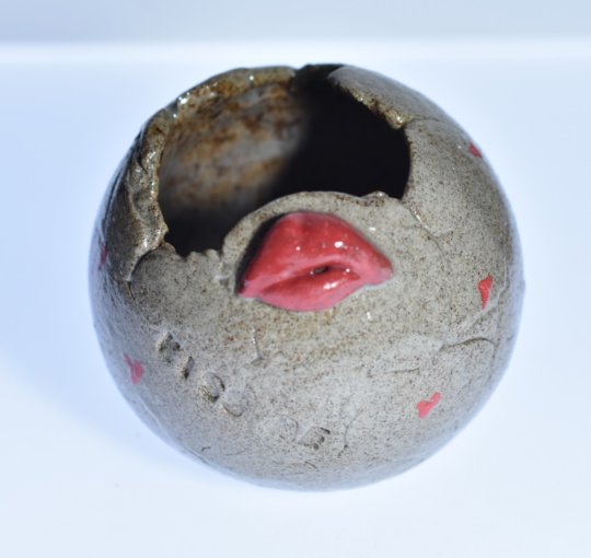 kugle design m/ l&aelig;ber & tekst 